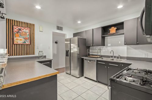 5630 30 Dr, Phoenix AZ 85017-4101 exterior