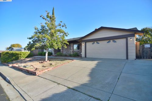 1719 Sycamore Dr, West Pittsburg, CA 94565-5630