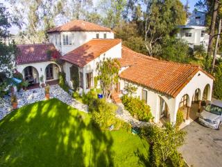 2727 Waverly Dr, Los Angeles, CA 90039-2726