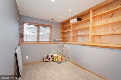 7167 Peterson Trl, Lino Lakes MN  55038-8719 exterior