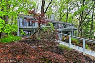 2140 Owls Cove Ln, Herndon, VA 20191-4303