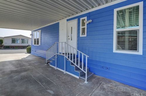 18601 Newland St, Huntington Beach CA  92646-1848 exterior