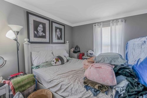 129 69th Way, Long Beach CA  90805-1237 exterior