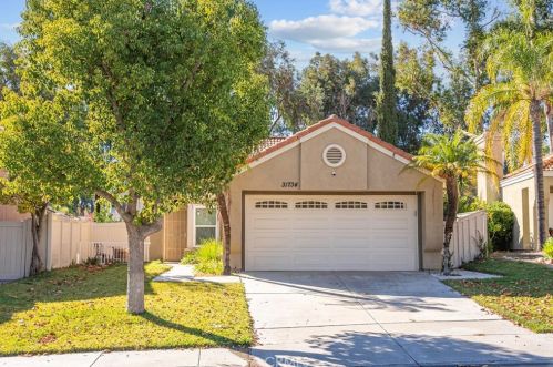 31734 Calle Novelda, Temecula CA  92592-3745 exterior