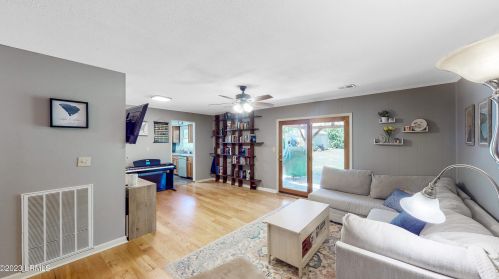 3005 Dogwood St, Beaufort SC  29906-6829 exterior