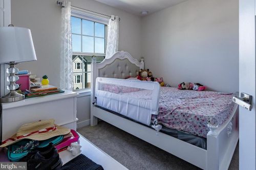 119 Nathan Dr, Riverton NJ  08077 exterior