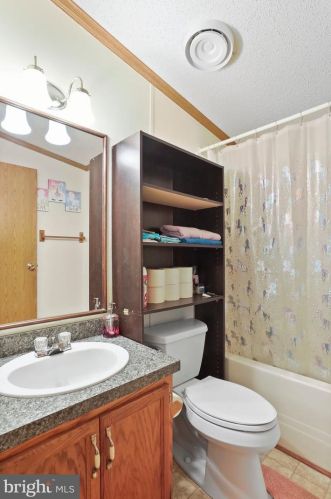 1439 Mainsville Rd, Lees Cross Roads PA  17257-9274 exterior