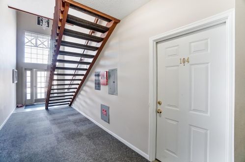 4231 Endeavor Dr, Cincinnati, OH 45252-2327