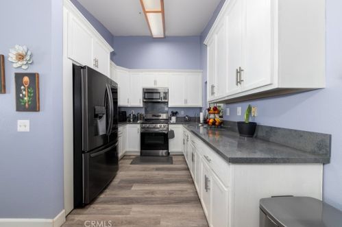 366 Kirby St, San Jacinto CA  92582-6927 exterior
