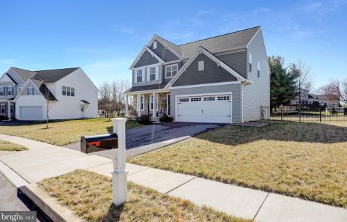 15 Waverly Ln, Carlisle PA  17015-7119 exterior