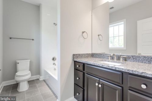 1930 Hillside Dr, Falls Church VA  22043-1414 exterior