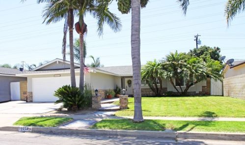 10272 Kukui Dr, Huntington Beach, CA 92646-2542