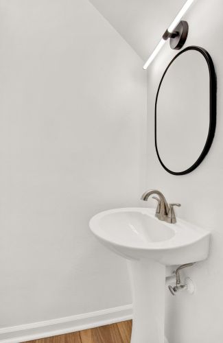 703 Center St, Mount Pleasant SC  29464-4902 exterior