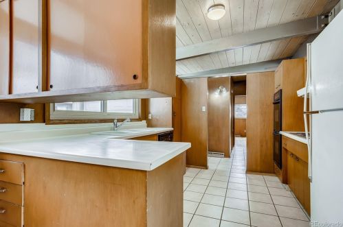 1758 Jasmine St, Denver CO 80207-2817 exterior