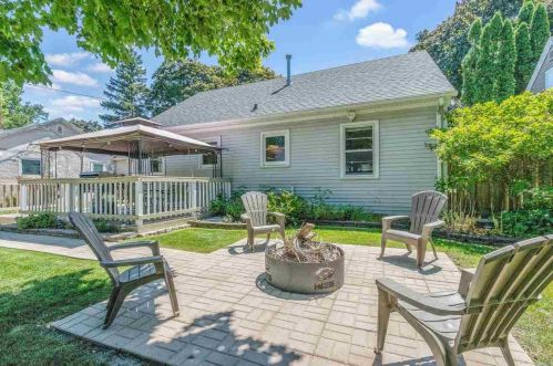 803 Winford Ave, Green Bay, WI 54303-4085