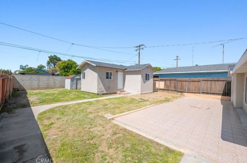 340 Willow Ave, Rialto CA  92376-5832 exterior
