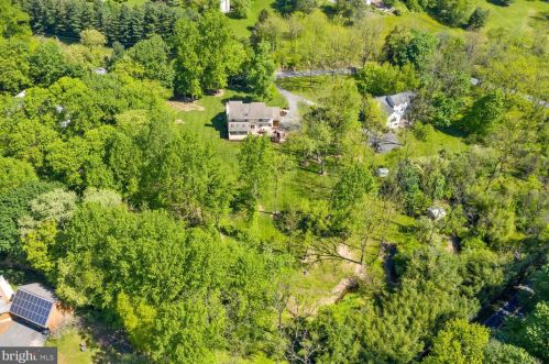 813 Marlboro Spring Rd, Kennett Sq PA  19348-1313 exterior