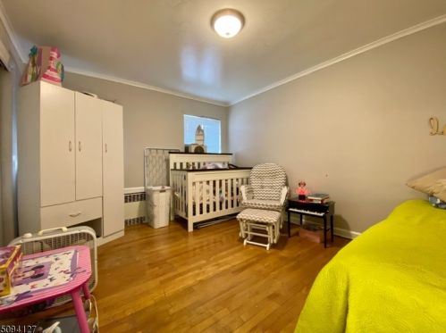 27 Union Ave, Nutley NJ  07110-3325 exterior