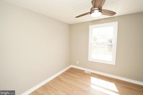 150 Independence Dr, Yardley PA 19067-4910 exterior