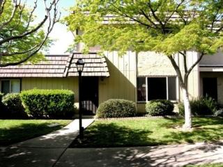 3137 Via Grande, Sacramento, CA 95825-2035
