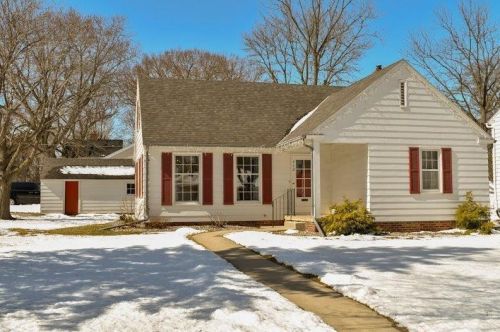 712 Hampton St, Fairmont MN  56031-4310 exterior