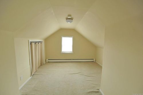 16 Forest Ave, Crotonville NY  10562-3624 exterior