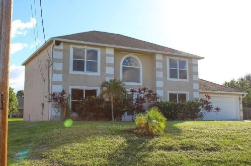 1452 Falmouth Ave, Fort Pierce, FL 34953-6589