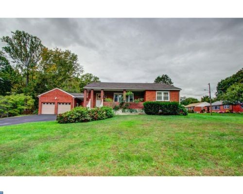 2703 Doris Dr, Wilmington, DE 19803-2525