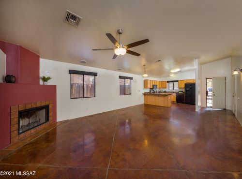 409 Geronimo Bluff Loop, Tucson, AZ 85705-4856