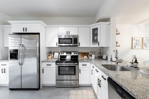 826 Kokomo Key Ln, Delray Beach FL  33483-6027 exterior