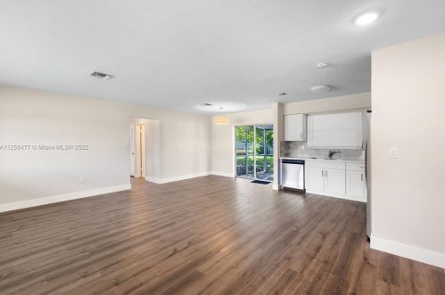 8410 11th St, Hollywood FL  33027-6193 exterior