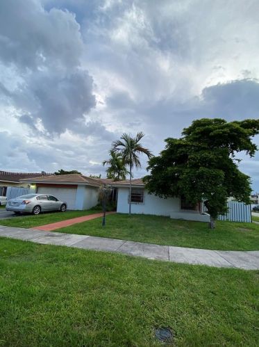 1200 104th Ave, Miami, FL 33174-2750