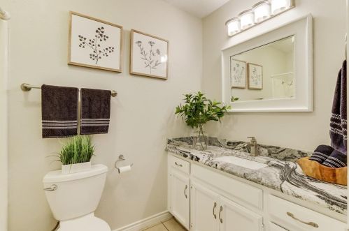 2012 Paisley St, Denton TX  76209-4755 exterior