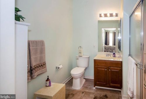 7320 Maple Ave, Camden, NJ 08109-2955