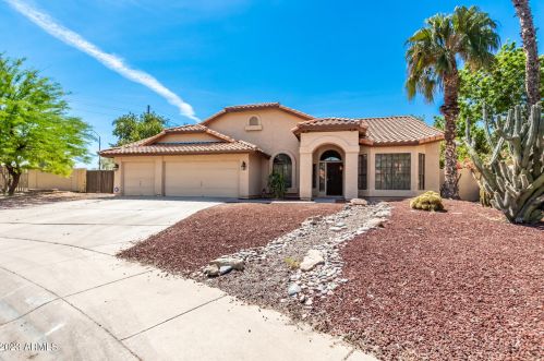 801 Emerald Island Dr, Gilbert AZ  85233-6708 exterior
