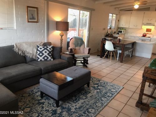 3946 Lee St, Tucson, AZ 85712-3333