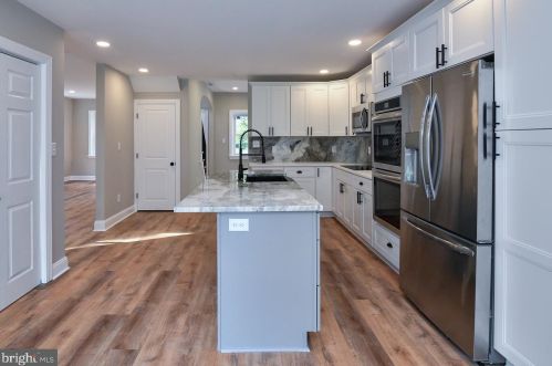 380 Ivy Mills Rd, Glen Mills PA  19342-1424 exterior