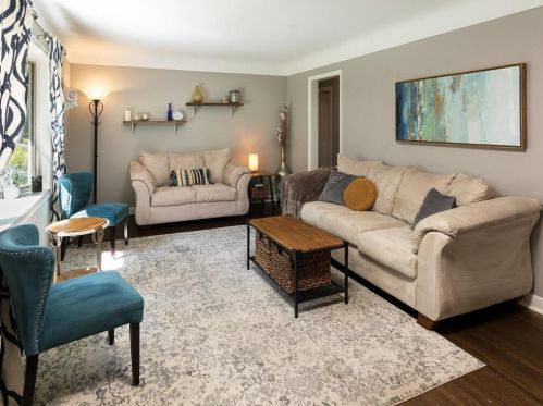 1602 Edgewood Ave, Minneapolis MN  55426-2102 exterior