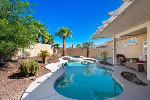 828 Mira Grande, Palm Springs CA  92262-1209 exterior
