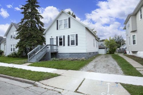 833 Christiana St, Green Bay, WI 54303-1641