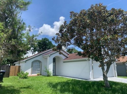 8393 Fort Thomas Way, Orlando, FL 32822-7172