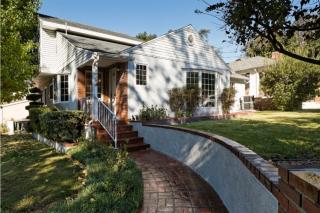 2025 Eden Ave, Glendale, CA 91206-2902