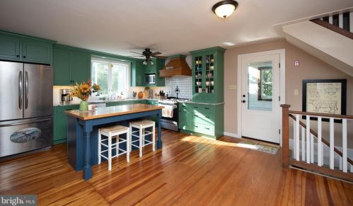 126 Dark Hollow Rd, Pipersville PA  18947-9369 exterior