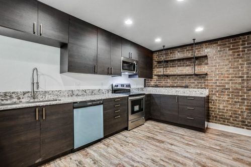 2728 Pinery Ln, Richardson TX  75080-1870 exterior