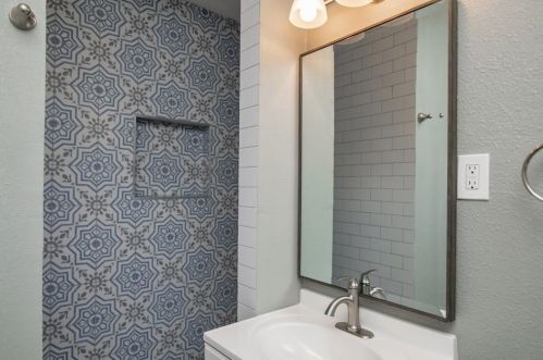 2813 Sarah Jane Ln, Fort Worth TX  76119-4723 exterior