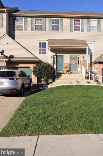 210 Trafalgar Dr, Dover, DE 19904-9794