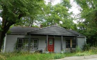 215 First Ave, Mc Clures Bend, TN 37030-1509