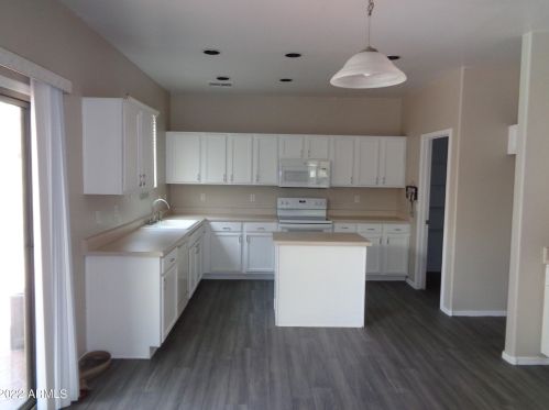 44133 Roth Rd, Maricopa AZ  85138-8473 exterior