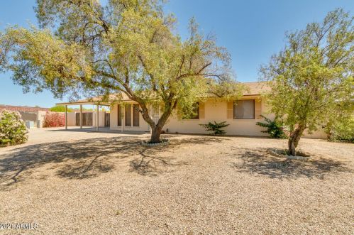 1615 82nd St, Mesa, AZ 85209-4301