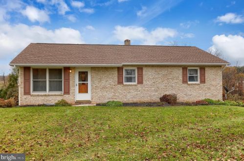 417 Windy Hill Rd, Mount Patrick, PA 17045-9161